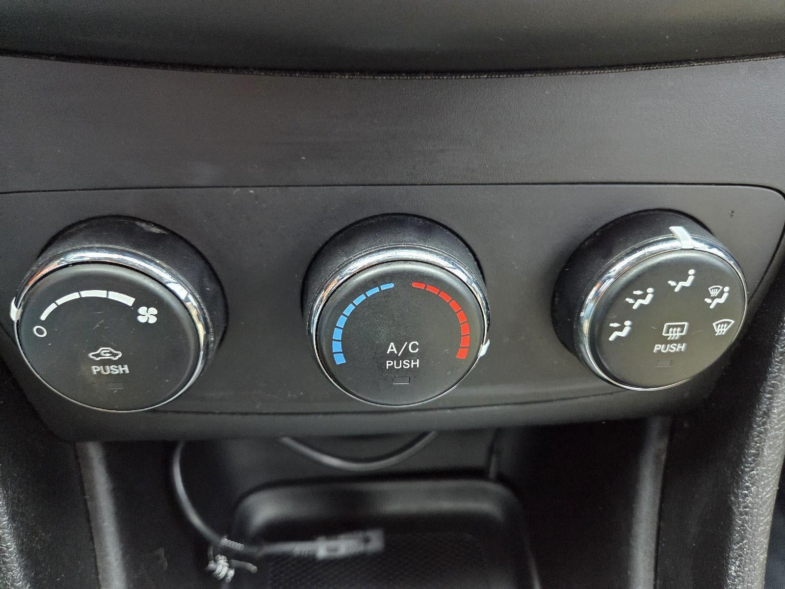 2013 Dodge Avenger SE V6