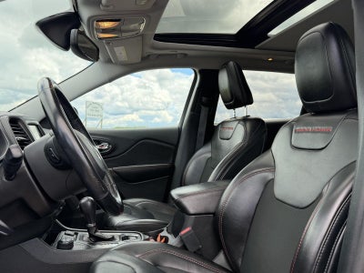 2020 Jeep Cherokee Trailhawk