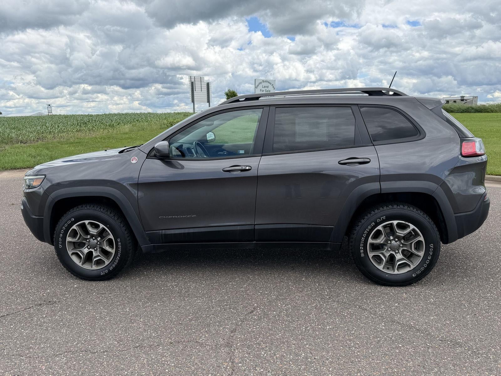 2020 Jeep Cherokee Trailhawk