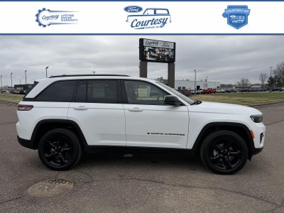 2023 Jeep Grand Cherokee Altitude