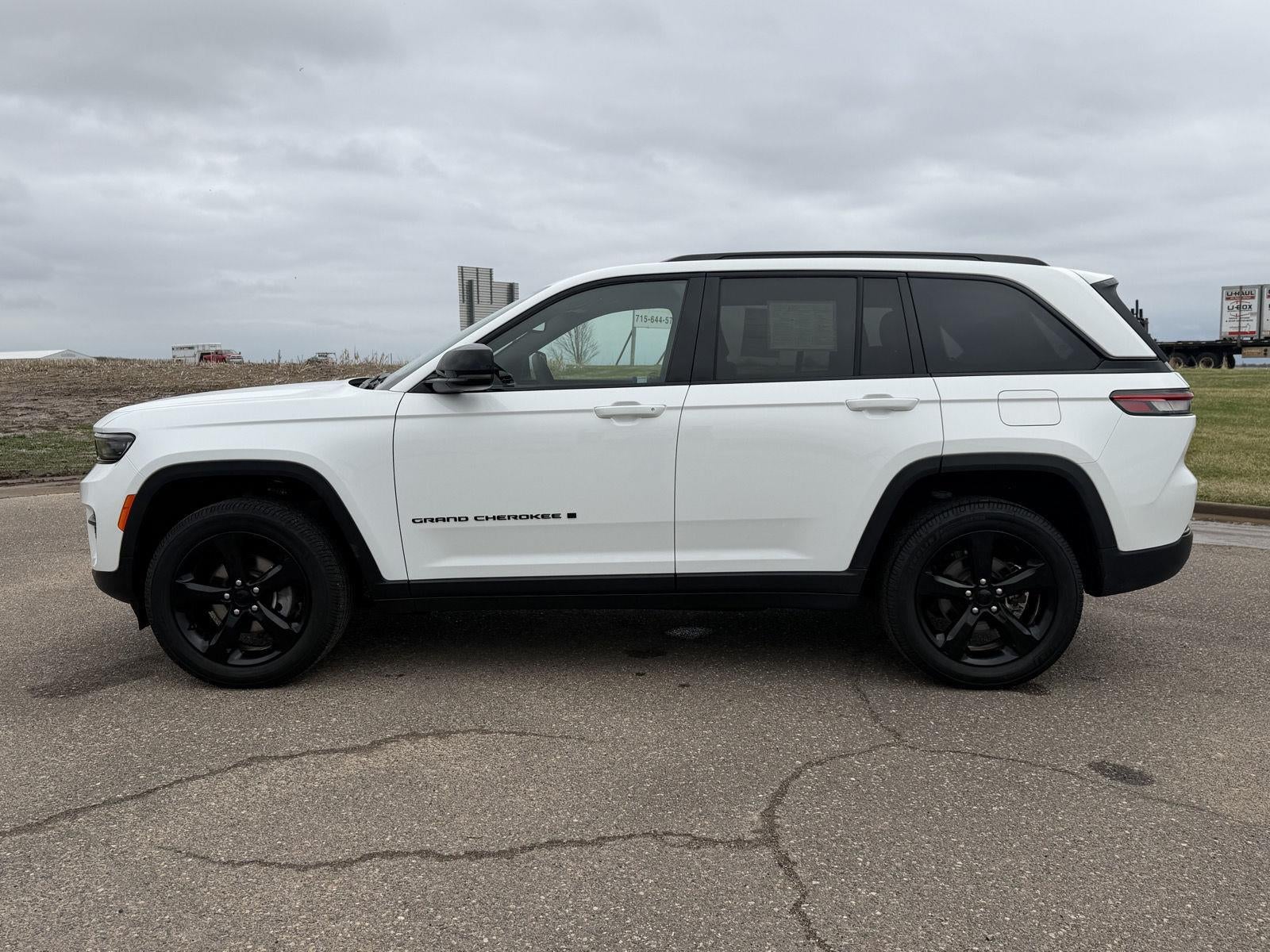 2023 Jeep Grand Cherokee Altitude