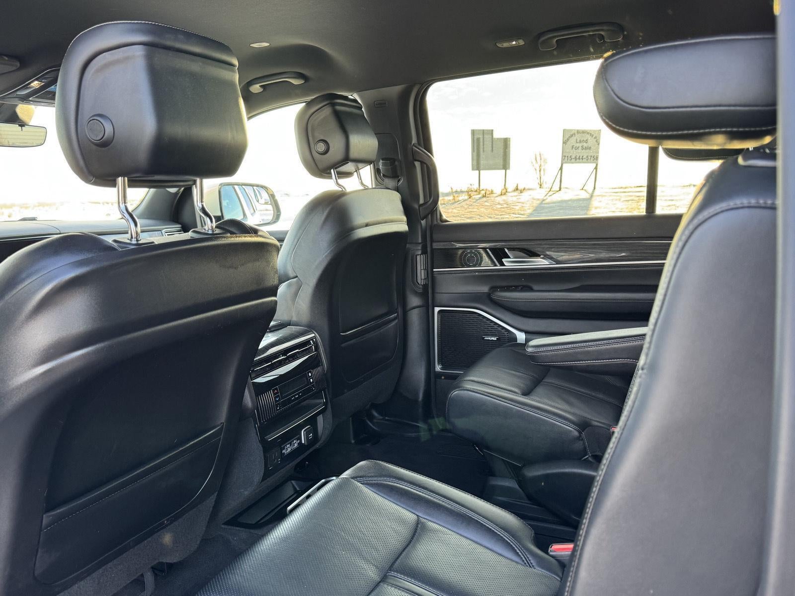 2022 Jeep Wagoneer Series III