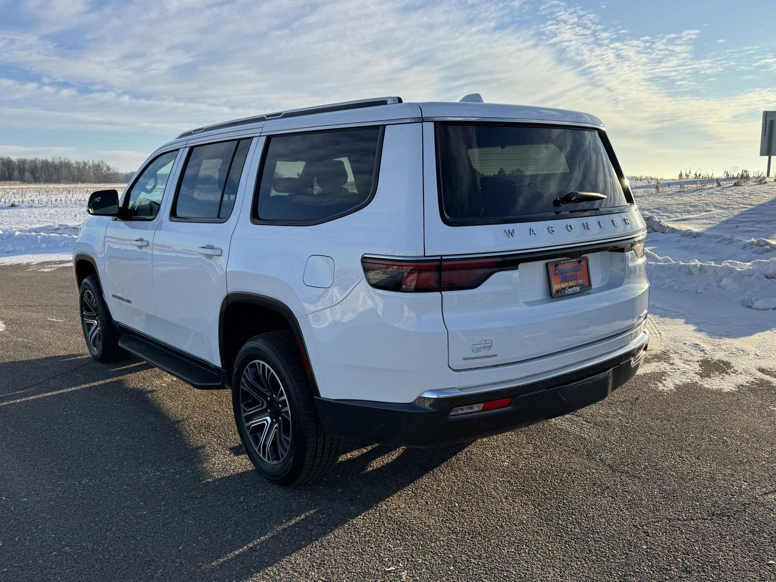 2022 Jeep Wagoneer Series III