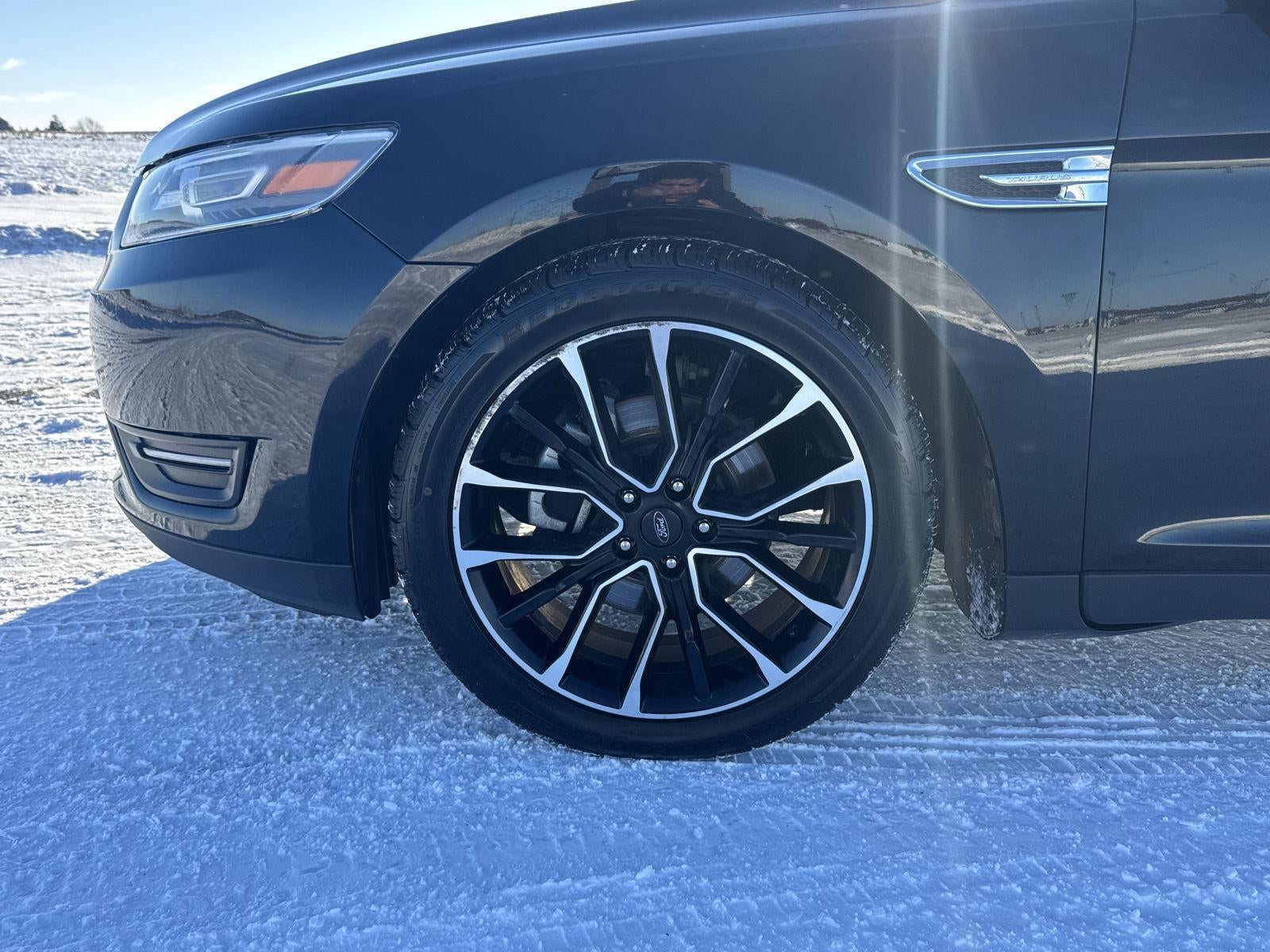 2019 Ford Taurus Limited