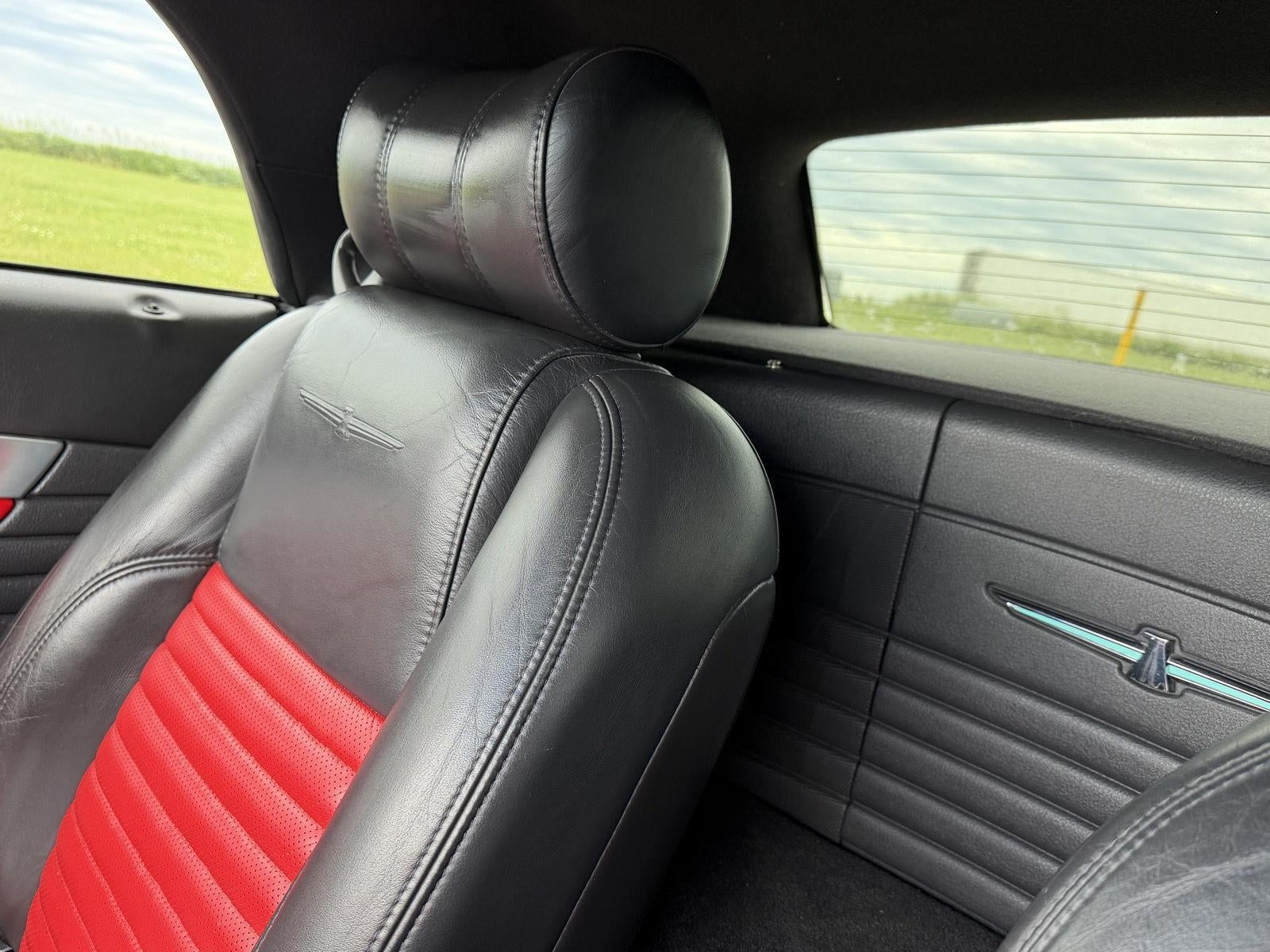2002 Ford Thunderbird Premium