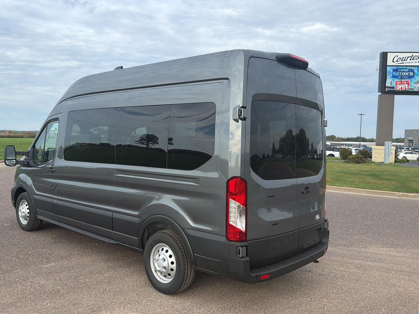 2027 Ford Transit Passenger Wagon XL