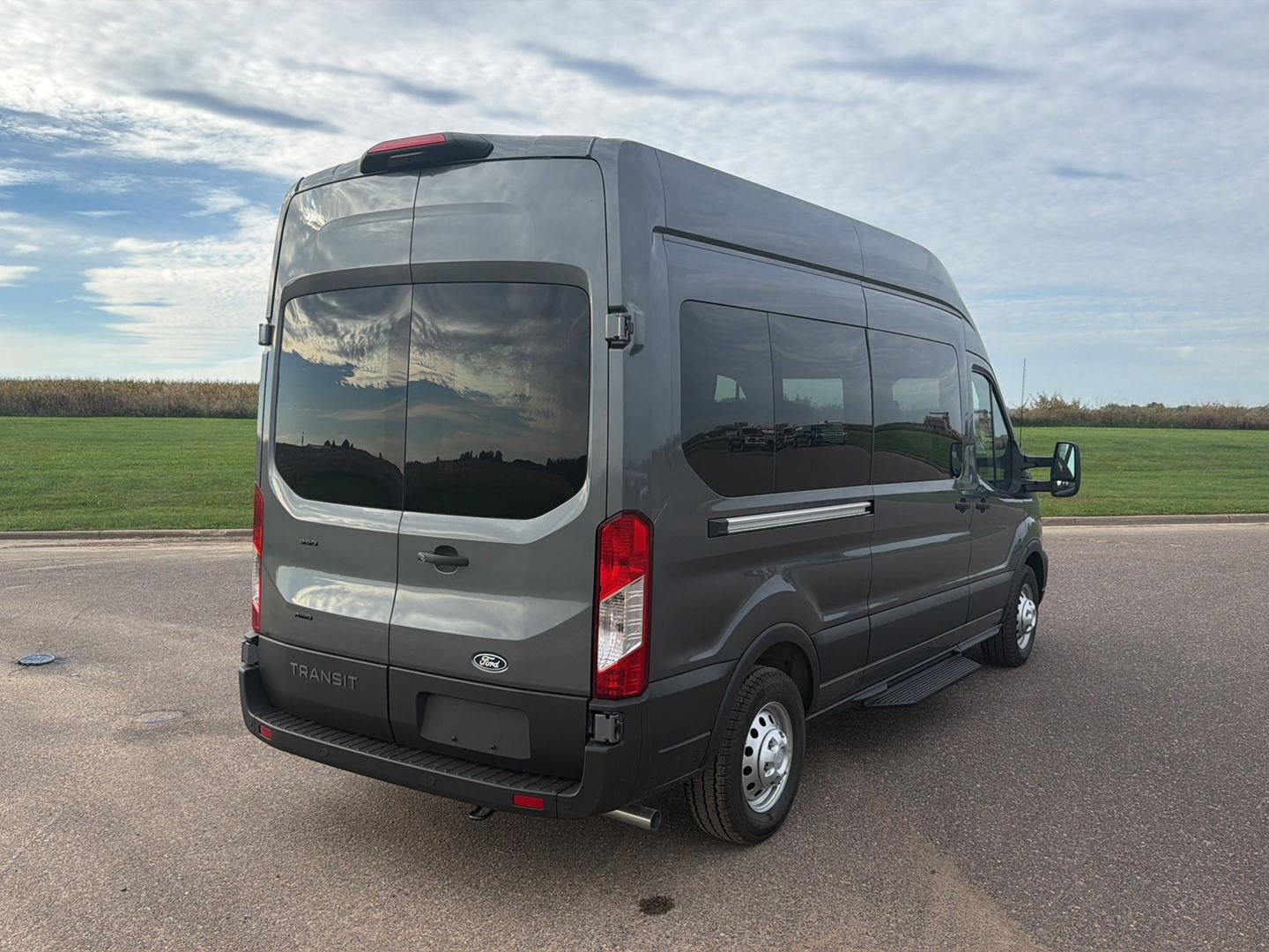 2027 Ford Transit Passenger Wagon XL