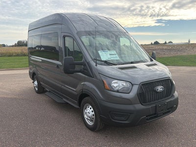 2027 Ford Transit Passenger Wagon XL