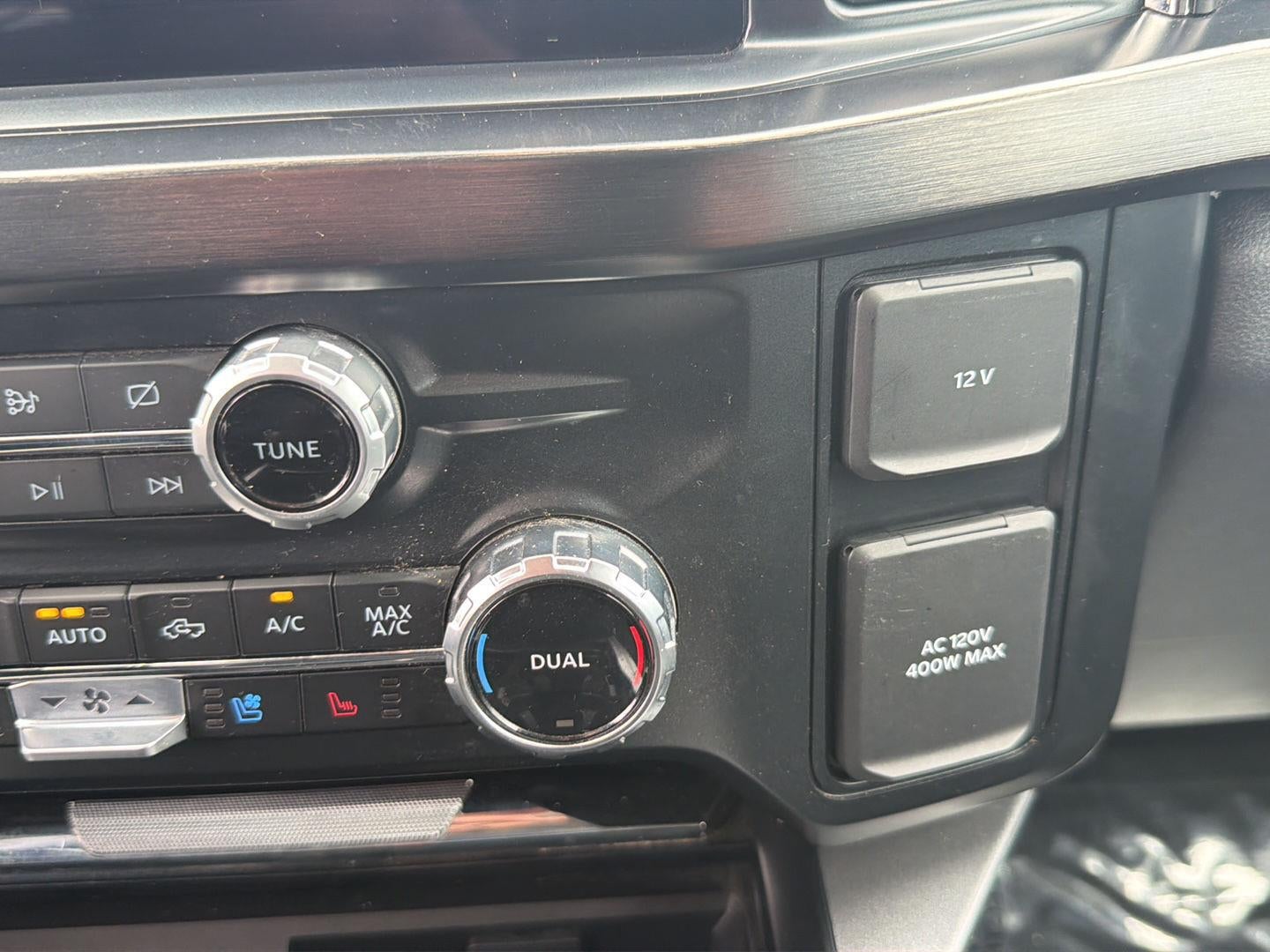 2023 Ford Super Duty F-550 DRW LARIAT