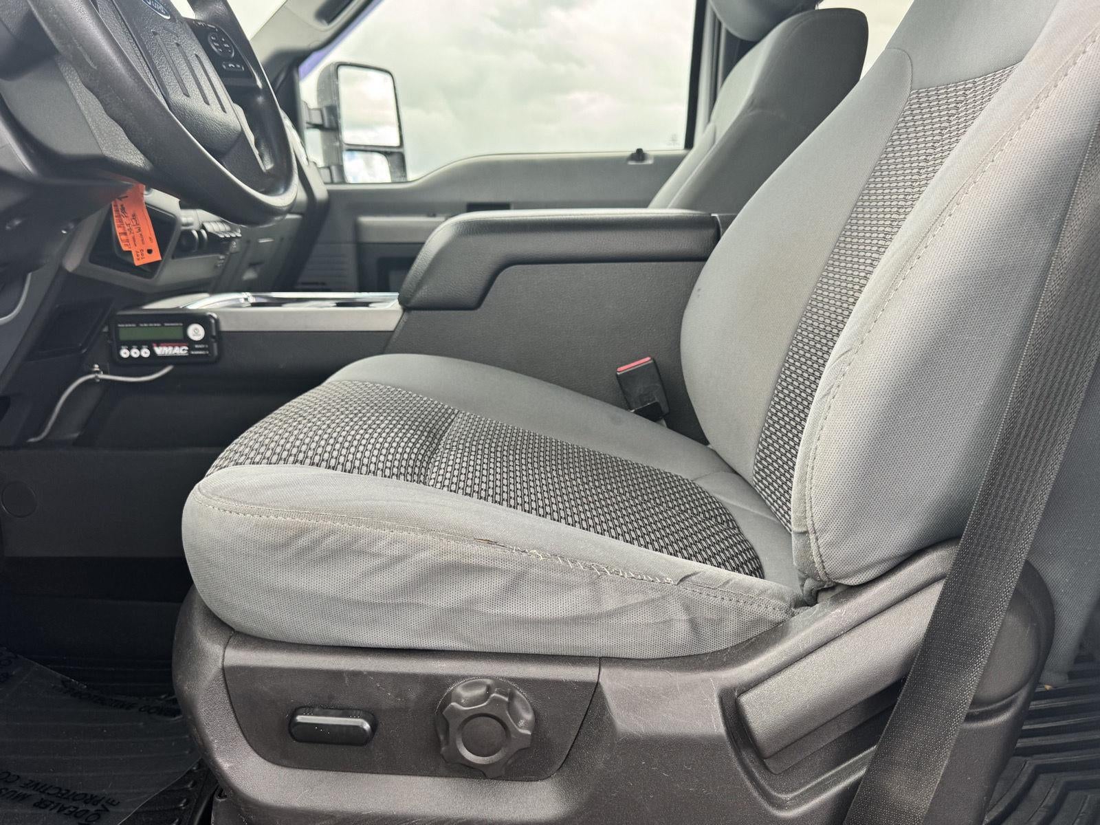 2013 Ford Super Duty F-550 DRW XLT