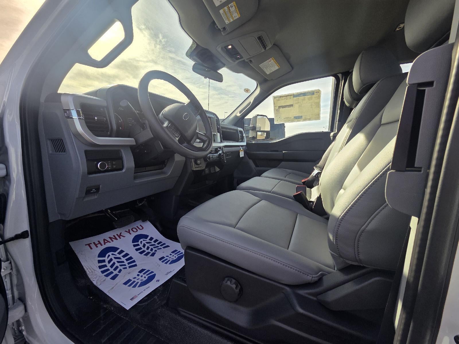 2026 Ford Super Duty F-350 DRW XL
