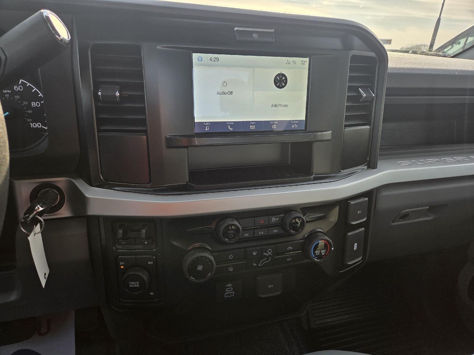 2026 Ford Super Duty F-350 DRW XL