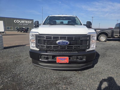 2026 Ford Super Duty F-350 DRW XL