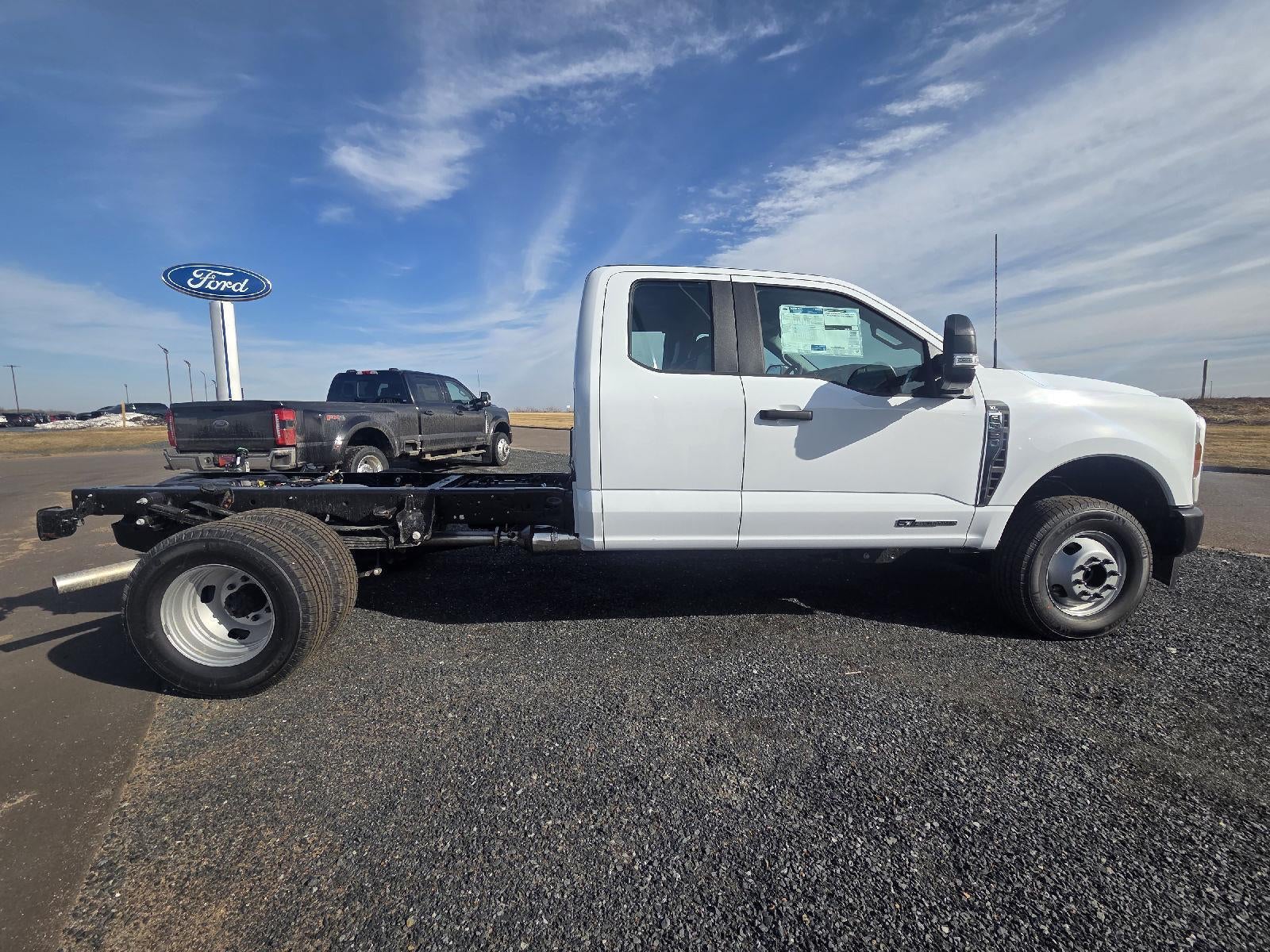 2026 Ford Super Duty F-350 DRW XL