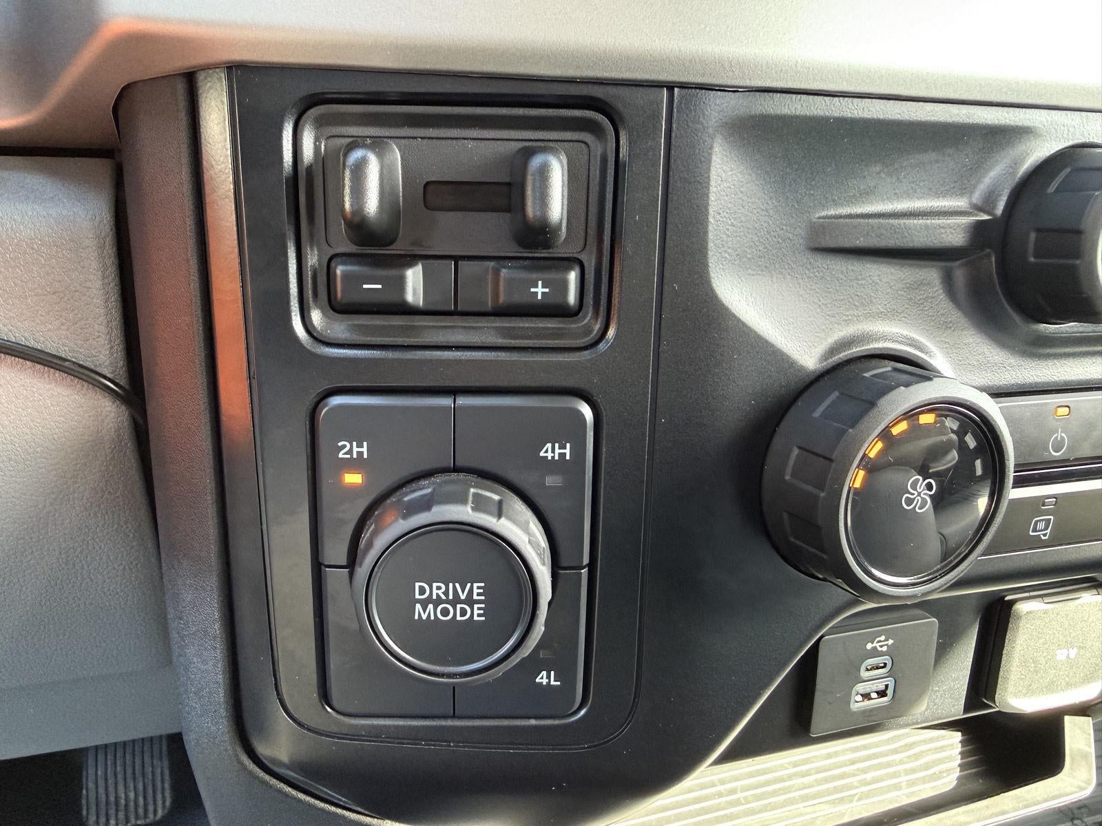 2024 Ford Super Duty F-350 DRW XL