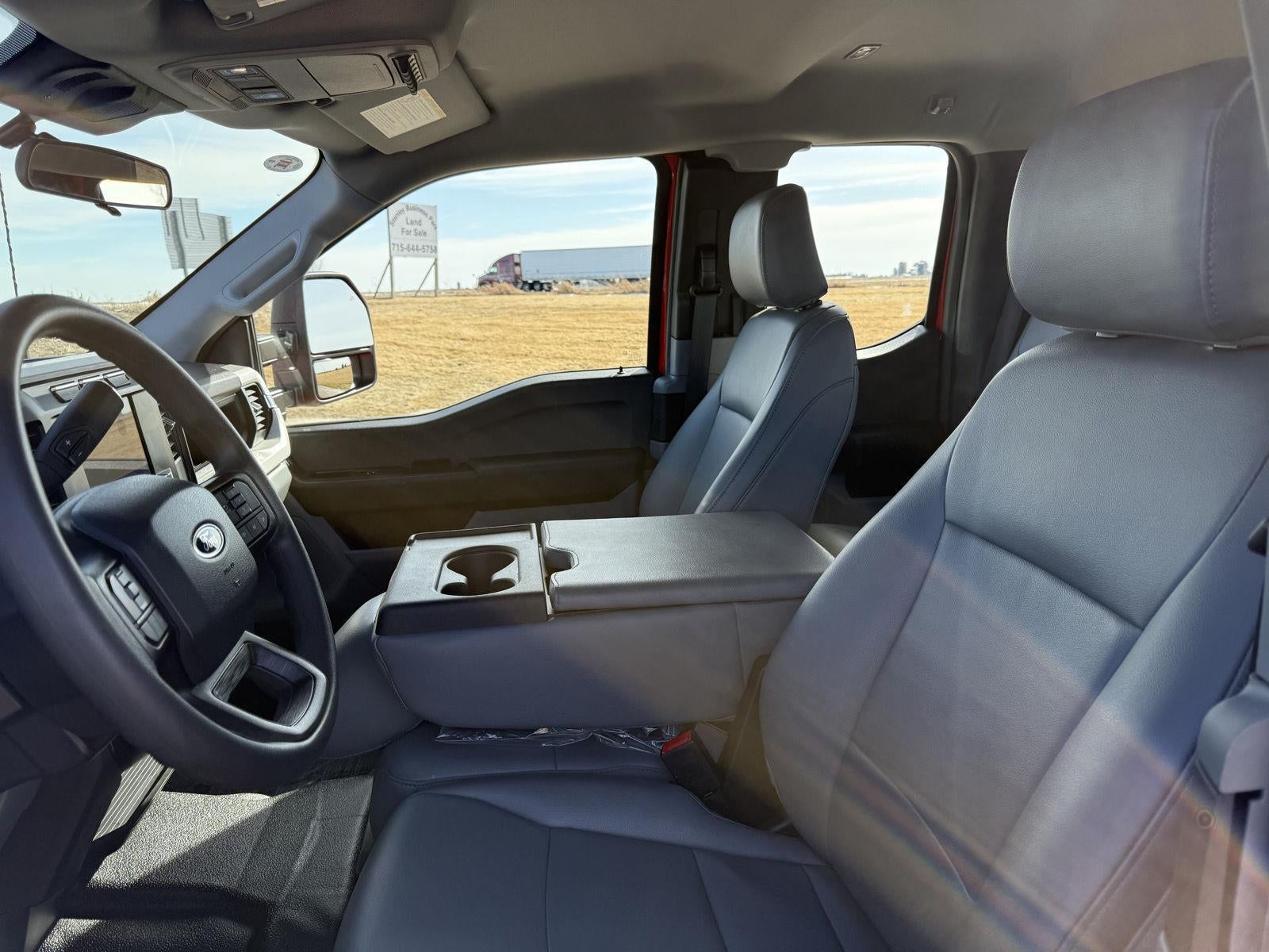 2024 Ford Super Duty F-350 DRW XL