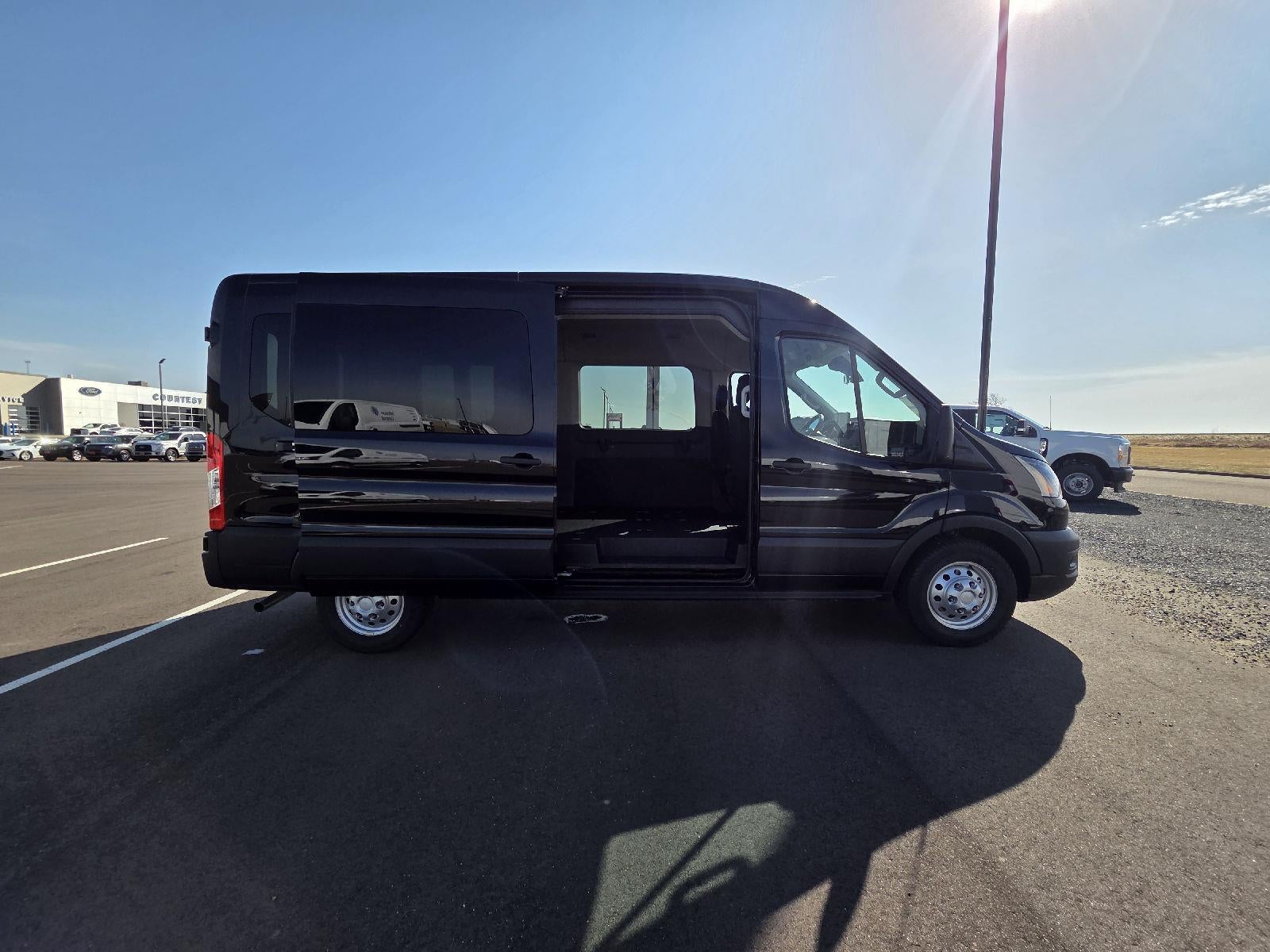 2026 Ford Transit Passenger Wagon XL