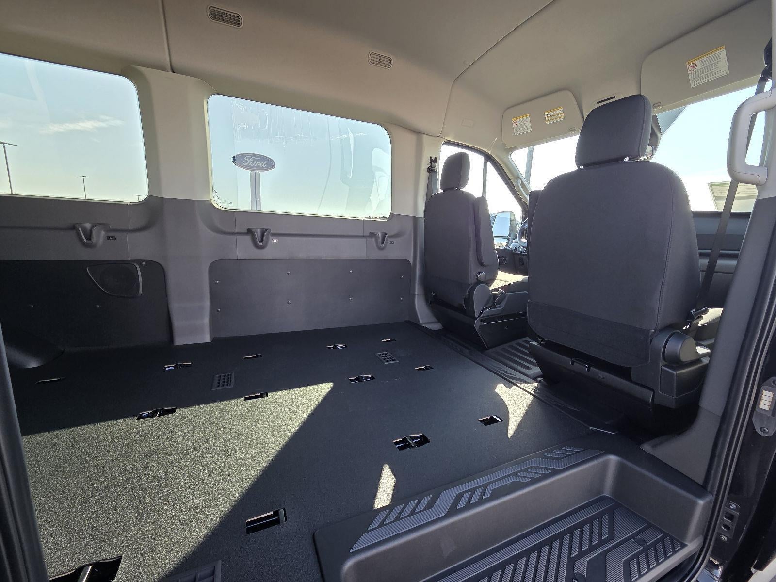 2026 Ford Transit Passenger Wagon XL