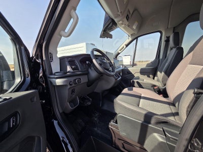 2026 Ford Transit Passenger Wagon XL