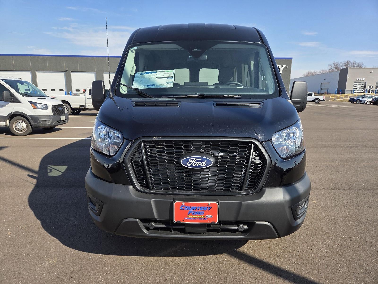 2026 Ford Transit Passenger Wagon XL