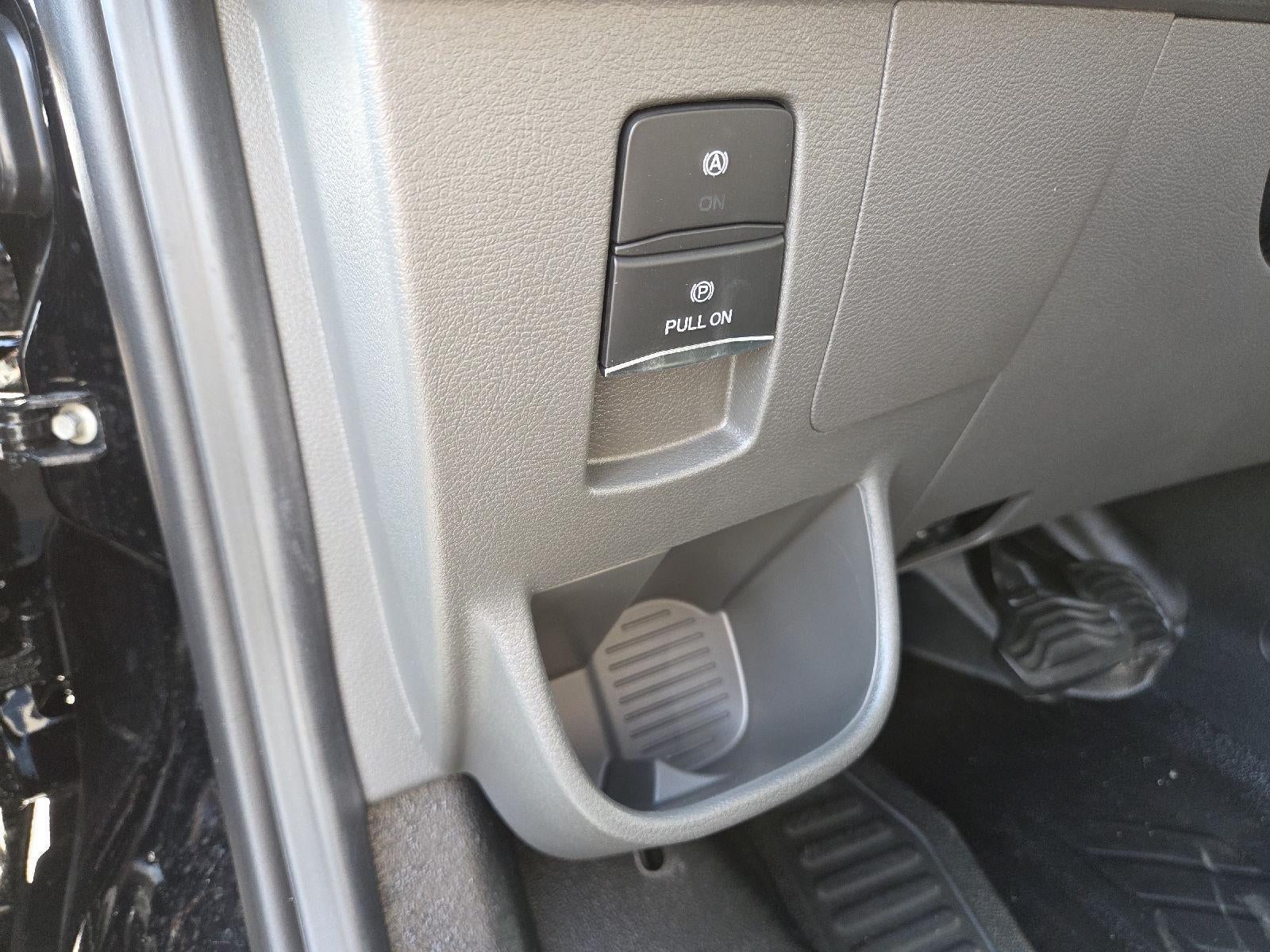 2026 Ford Transit Passenger Wagon XL