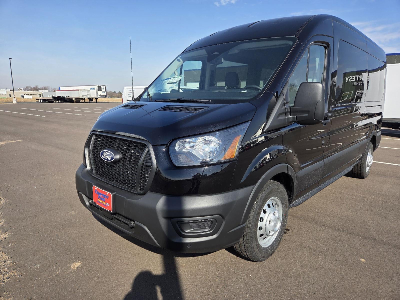 2026 Ford Transit Passenger Wagon XL
