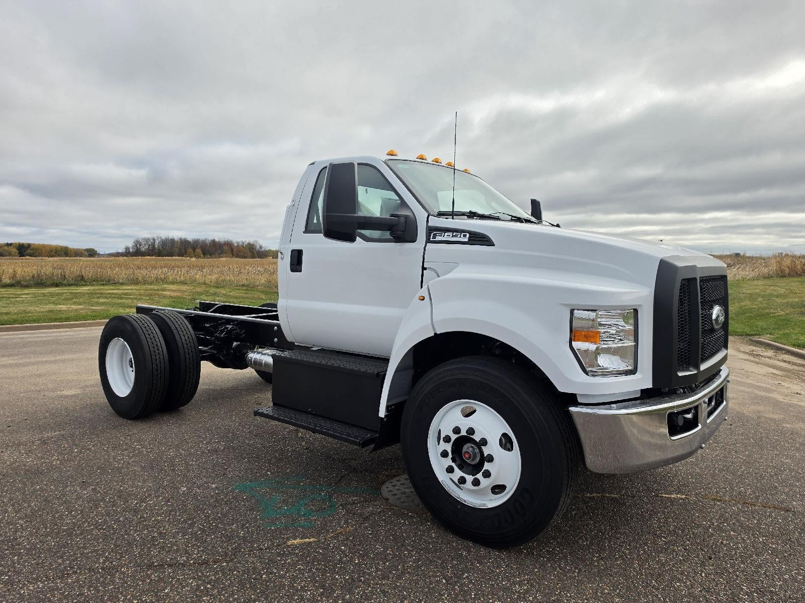 2027 Ford F-650 Straight Frame Gas F-650 SD Gas Straight Frame
