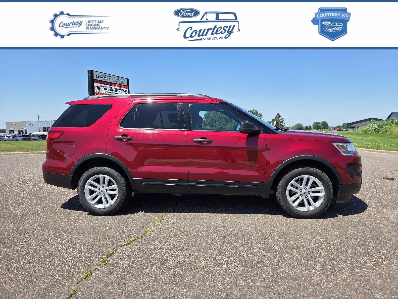2017 Ford Explorer Base