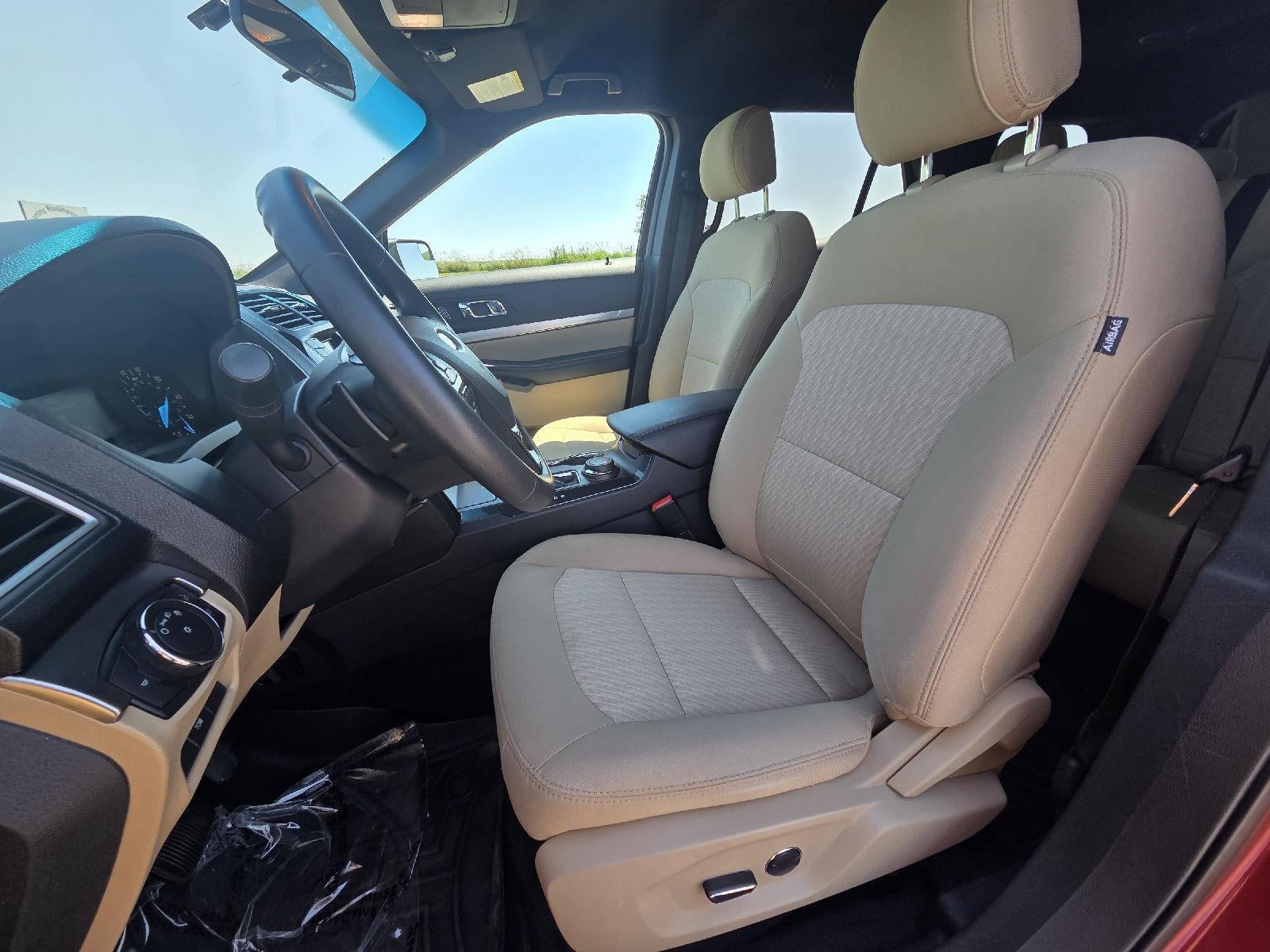 2017 Ford Explorer Base