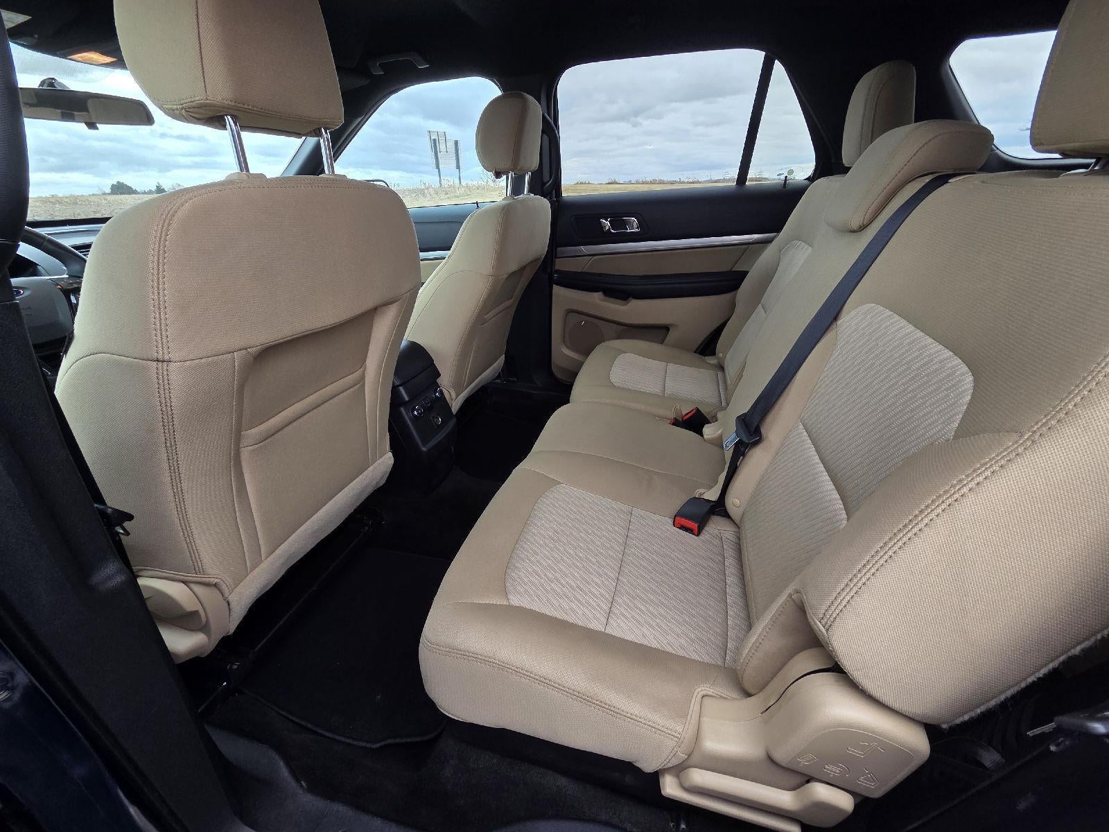 2016 Ford Explorer Base