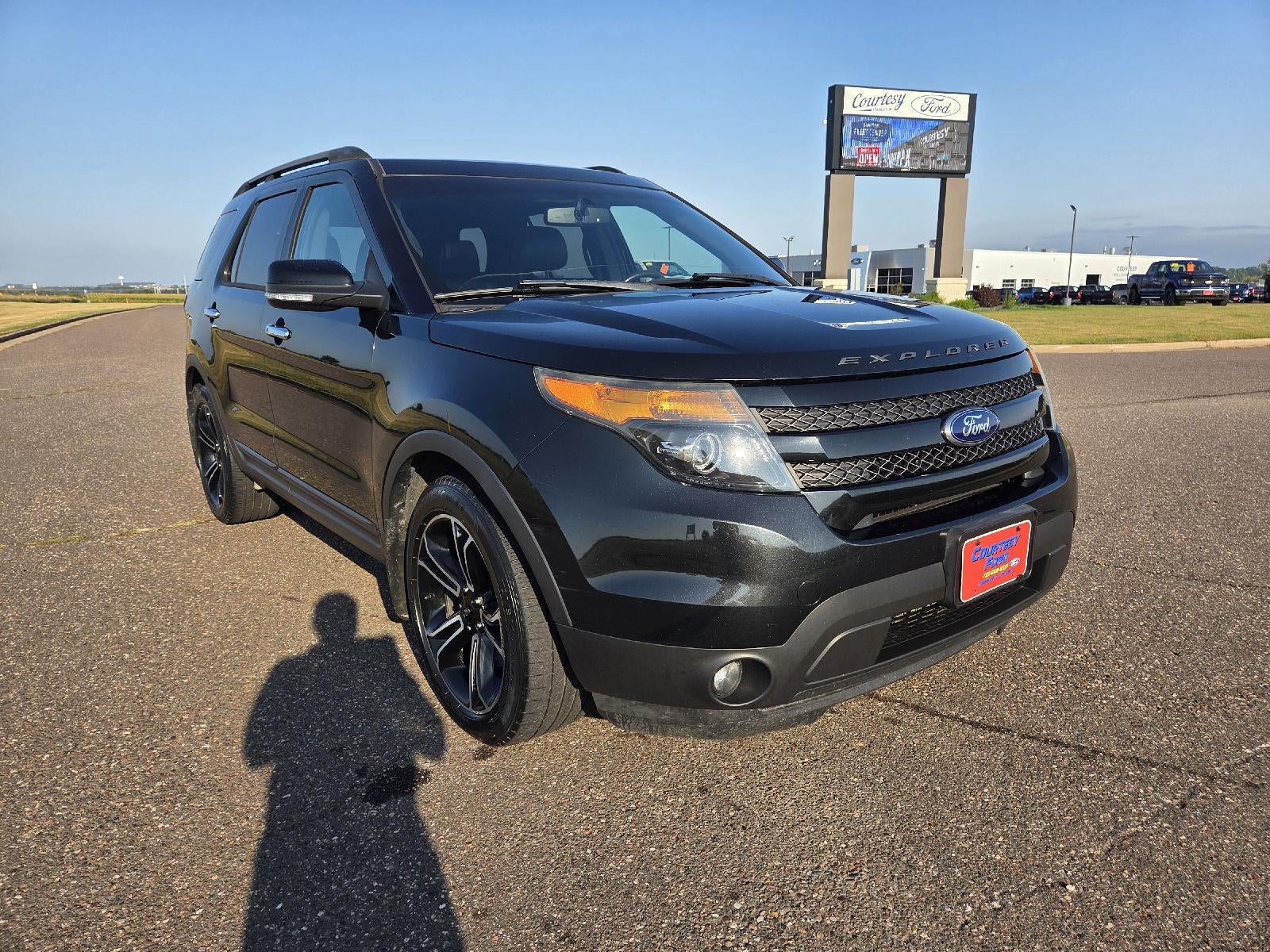 Used 2014 Ford Explorer Sport with VIN 1FM5K8GT4EGC35929 for sale in Stanley, WI