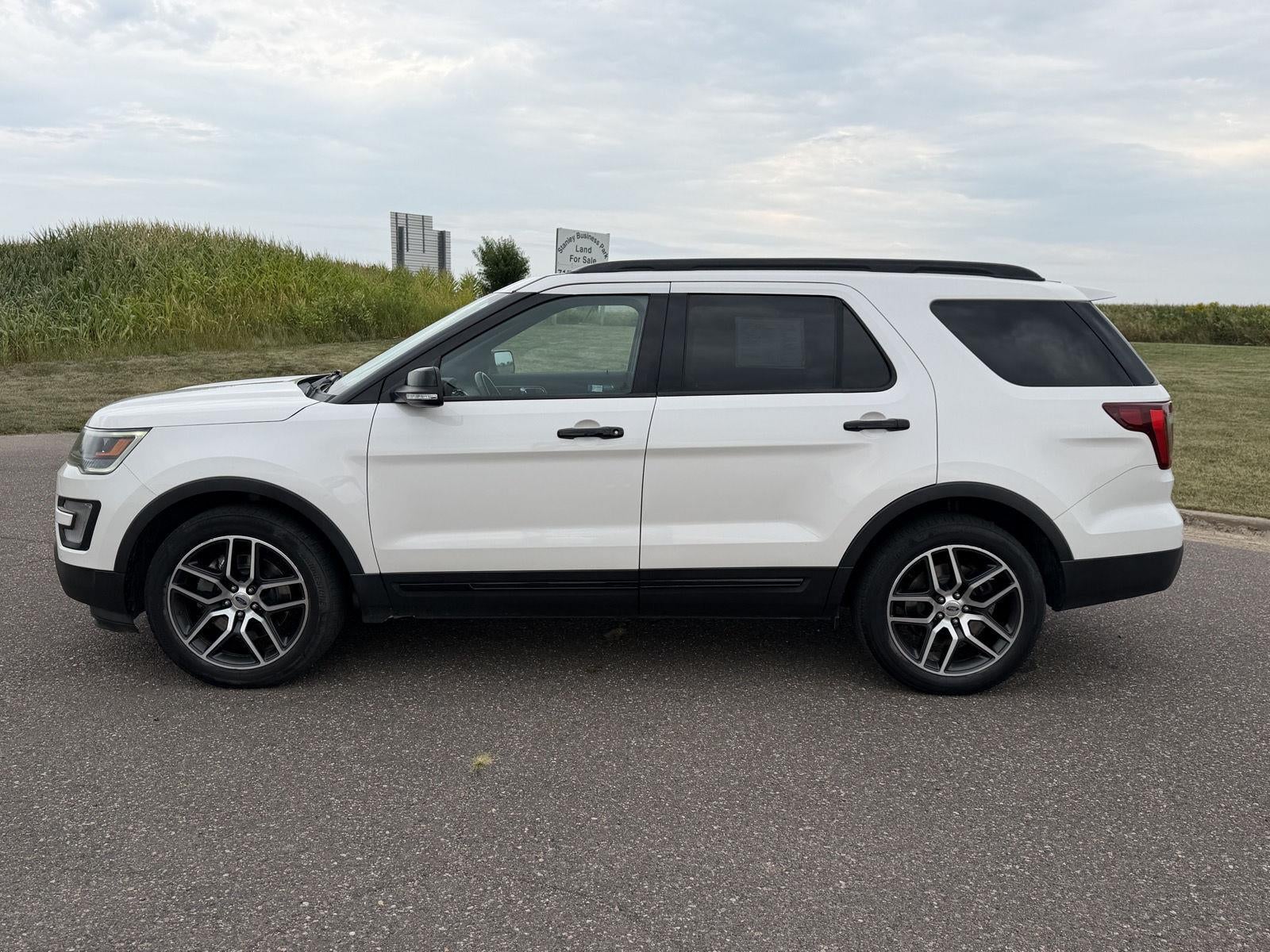 2017 Ford Explorer Sport