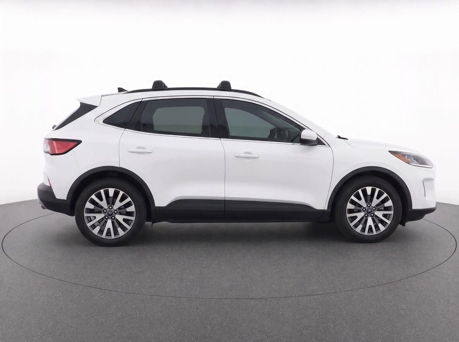 2022 Ford Escape Titanium Hybrid