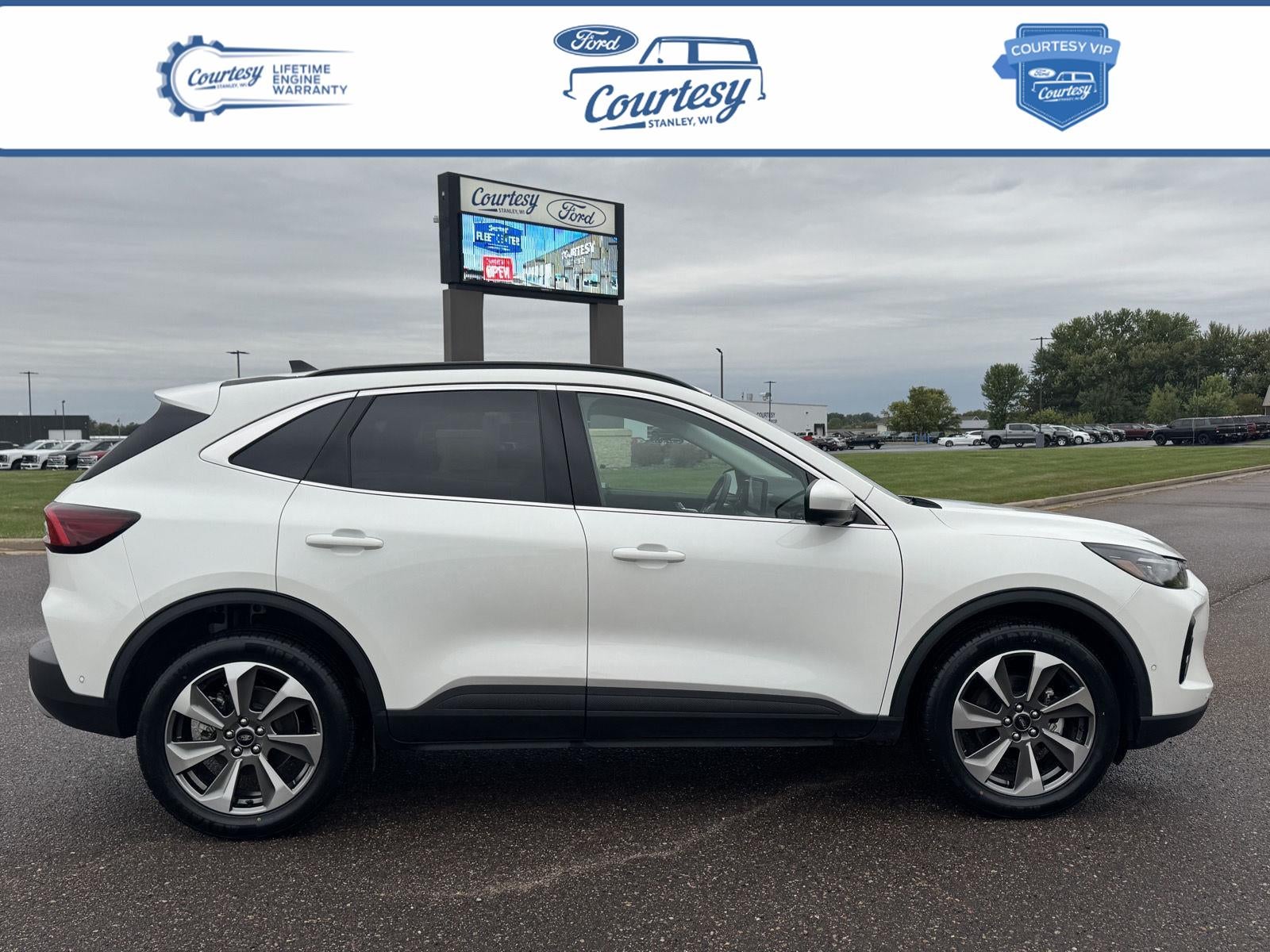 2023 Ford Escape Platinum