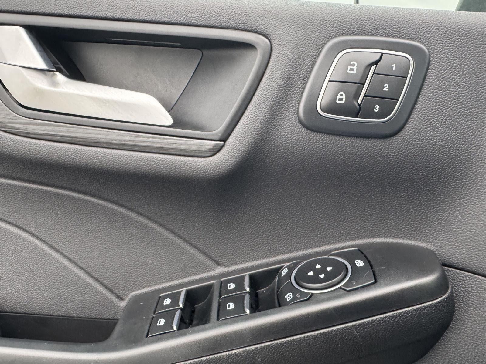 2023 Ford Escape Platinum