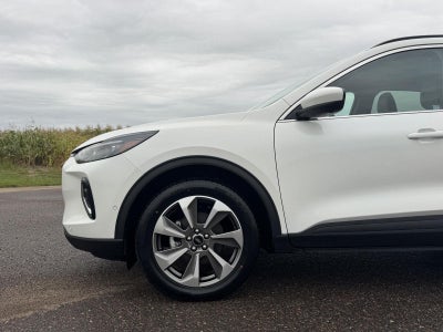 2023 Ford Escape Platinum