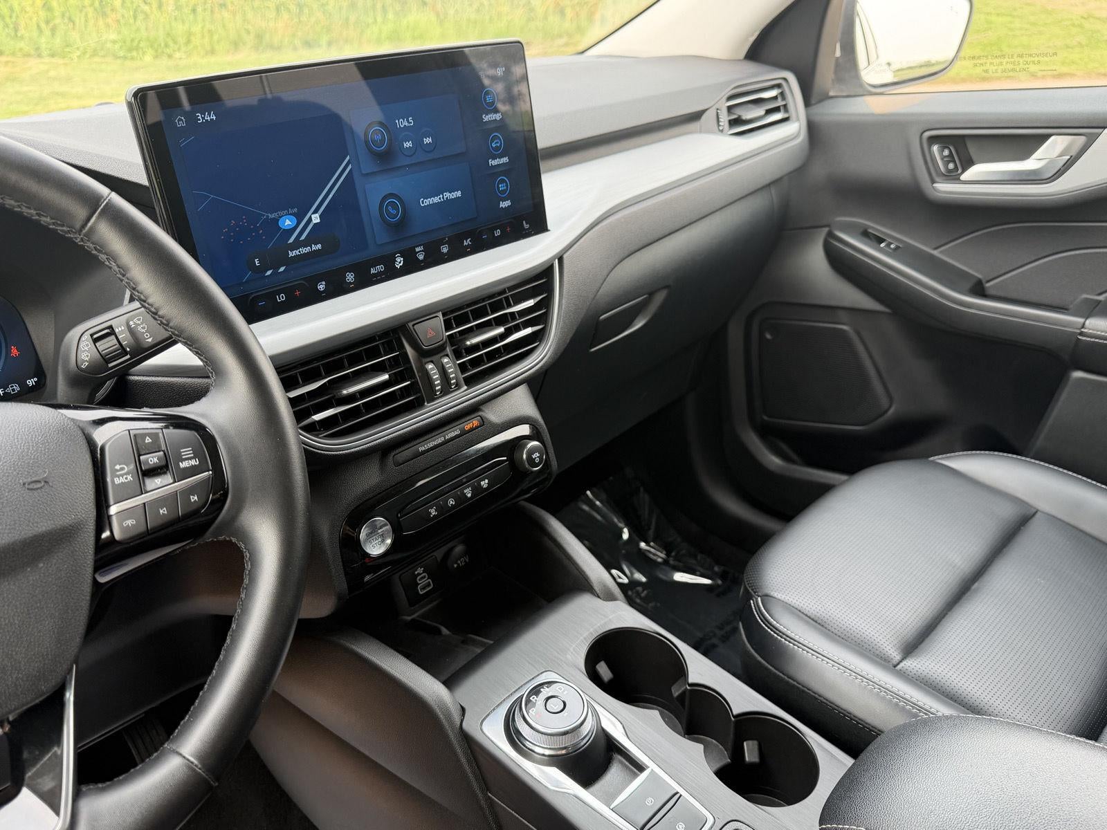 2025 Ford Escape Platinum