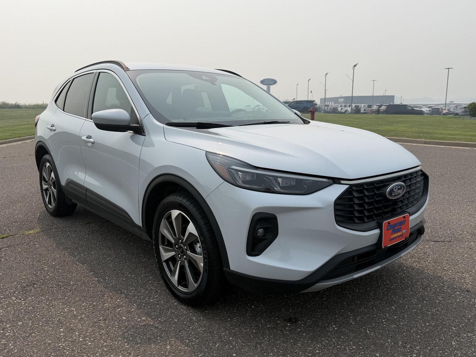 2025 Ford Escape Platinum