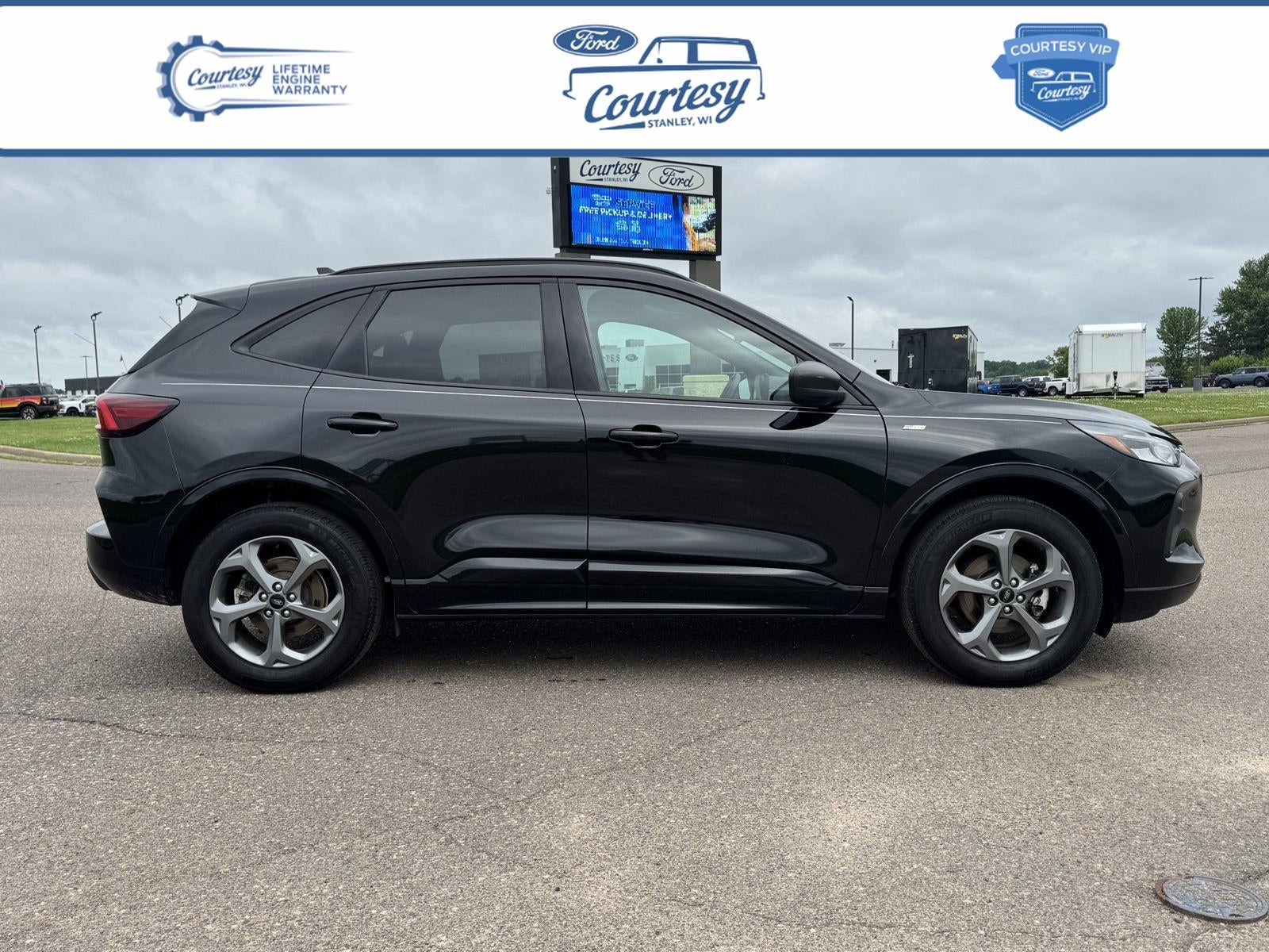 2023 Ford ESCAPE ST ST-Line
