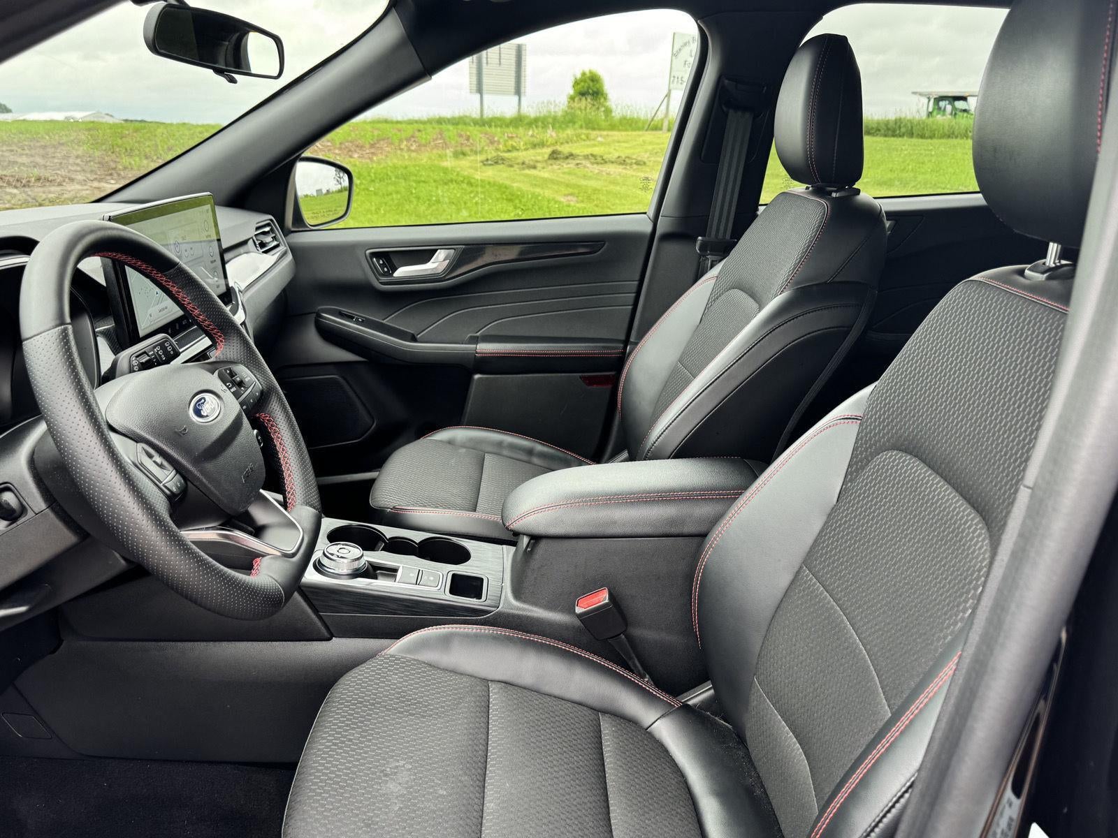 2023 Ford ESCAPE ST ST-Line