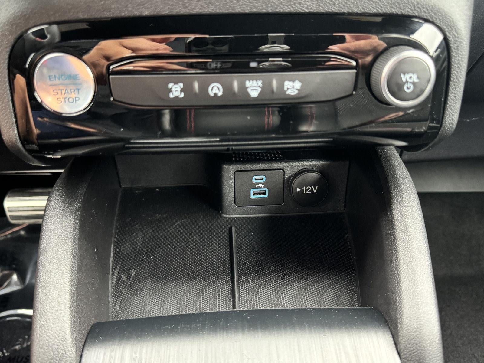 2023 Ford ESCAPE ST ST-Line