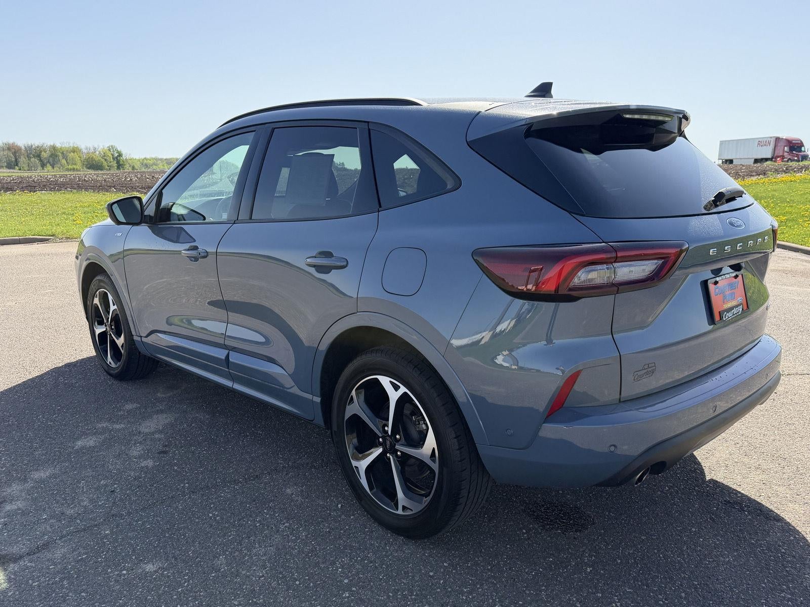 2023 Ford Escape ST-Line Elite