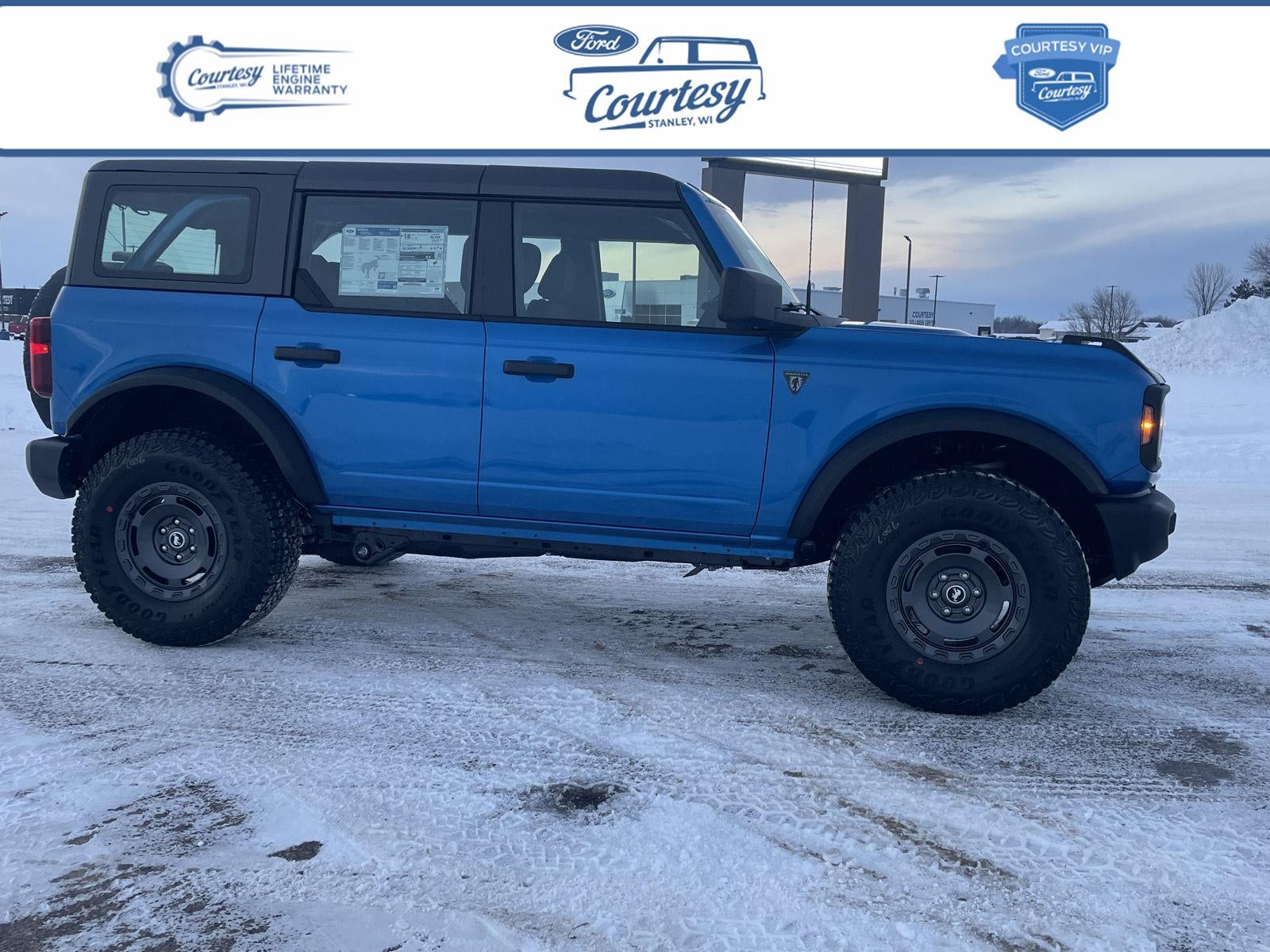 2025 Ford Bronco Base