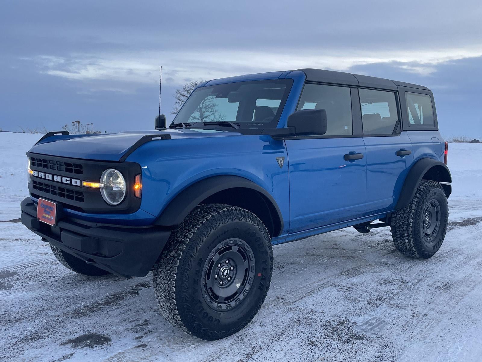 2025 Ford Bronco Base