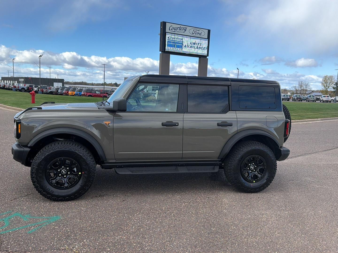 2026 Ford Bronco Badlands