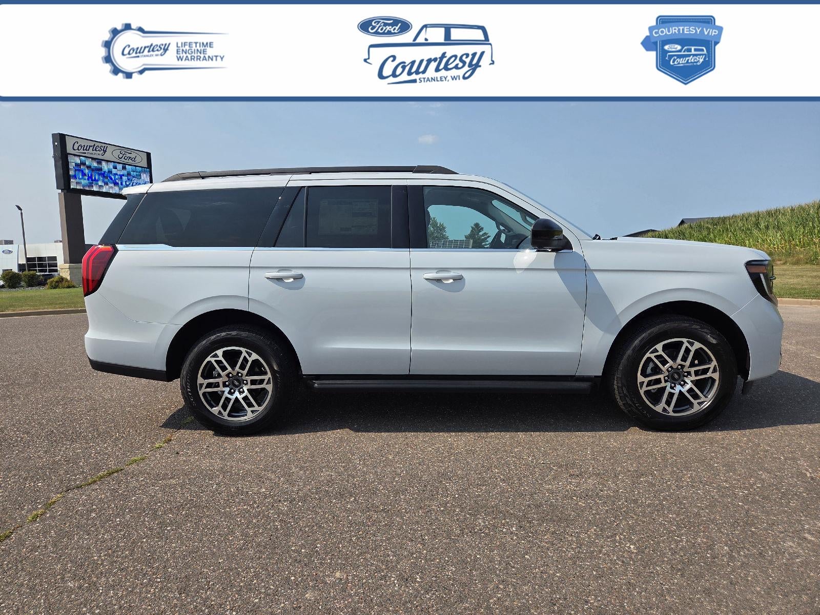 2026 Ford Expedition Active