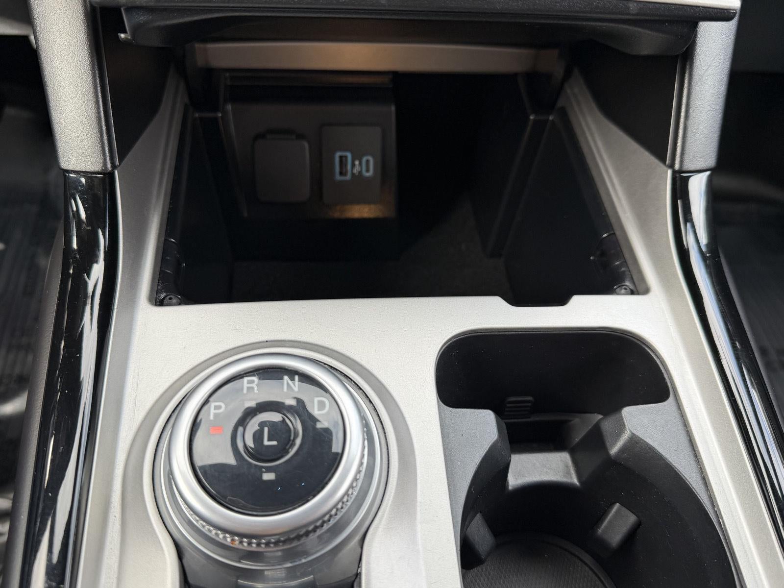 2024 Ford Explorer ST-Line