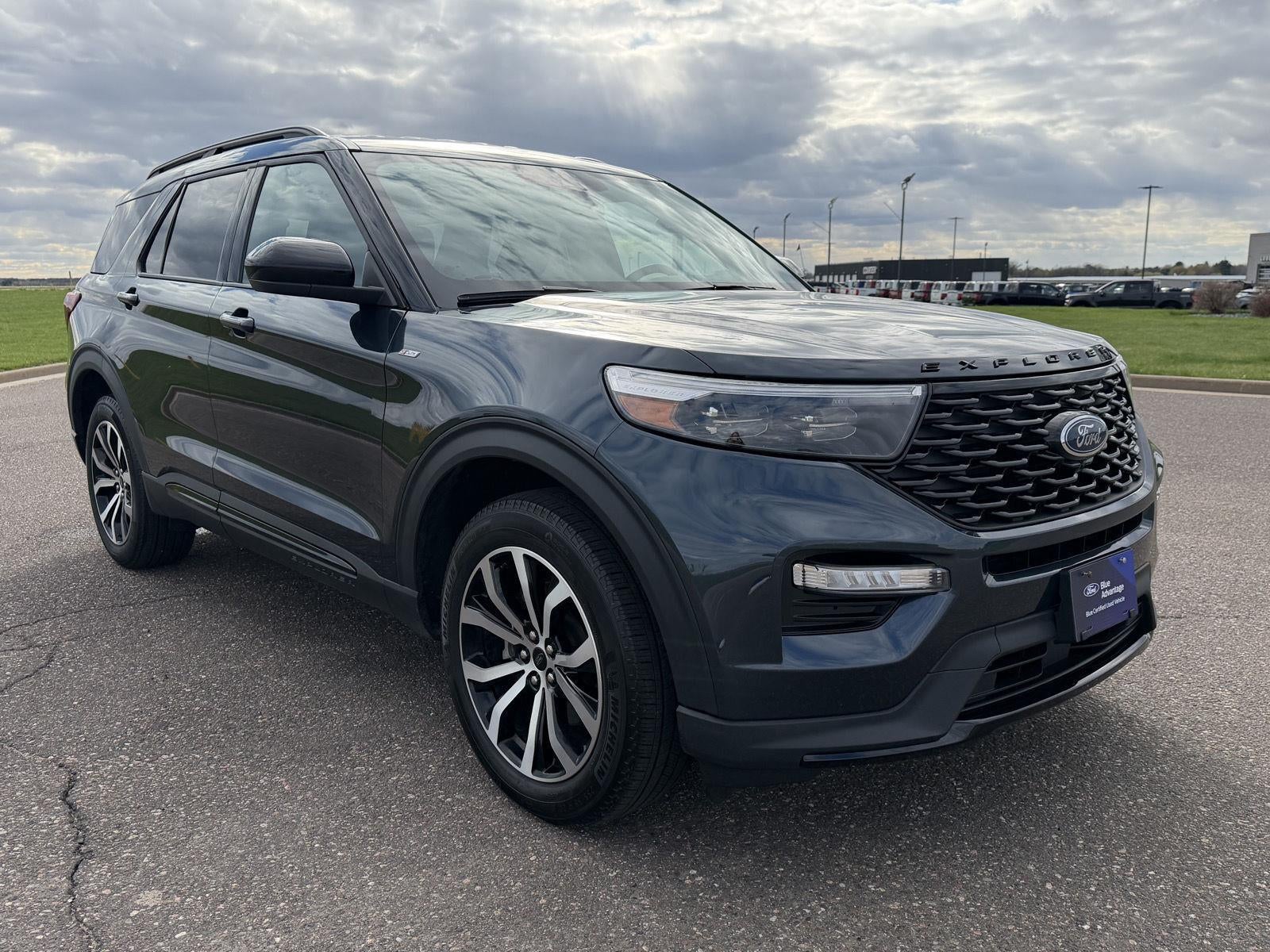 2024 Ford Explorer ST-Line