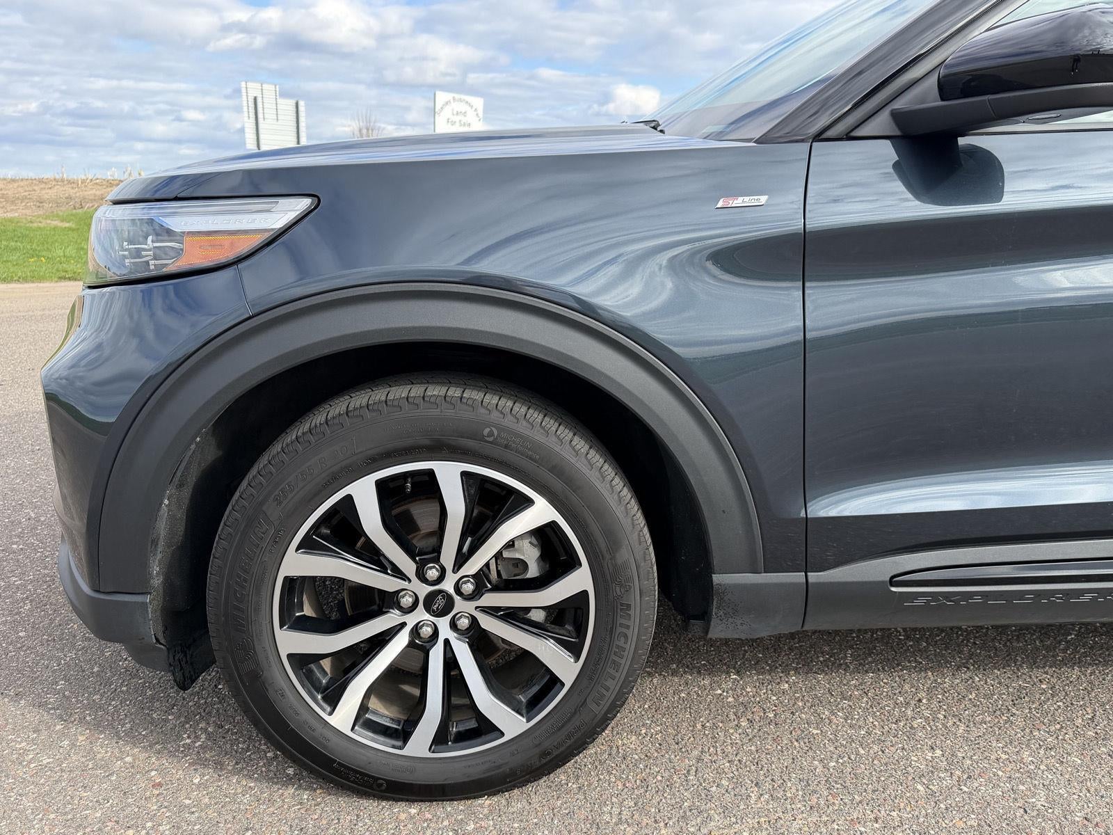 2024 Ford Explorer ST-Line
