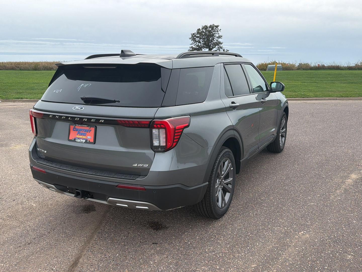 2026 Ford Explorer Active w/200A Pkg